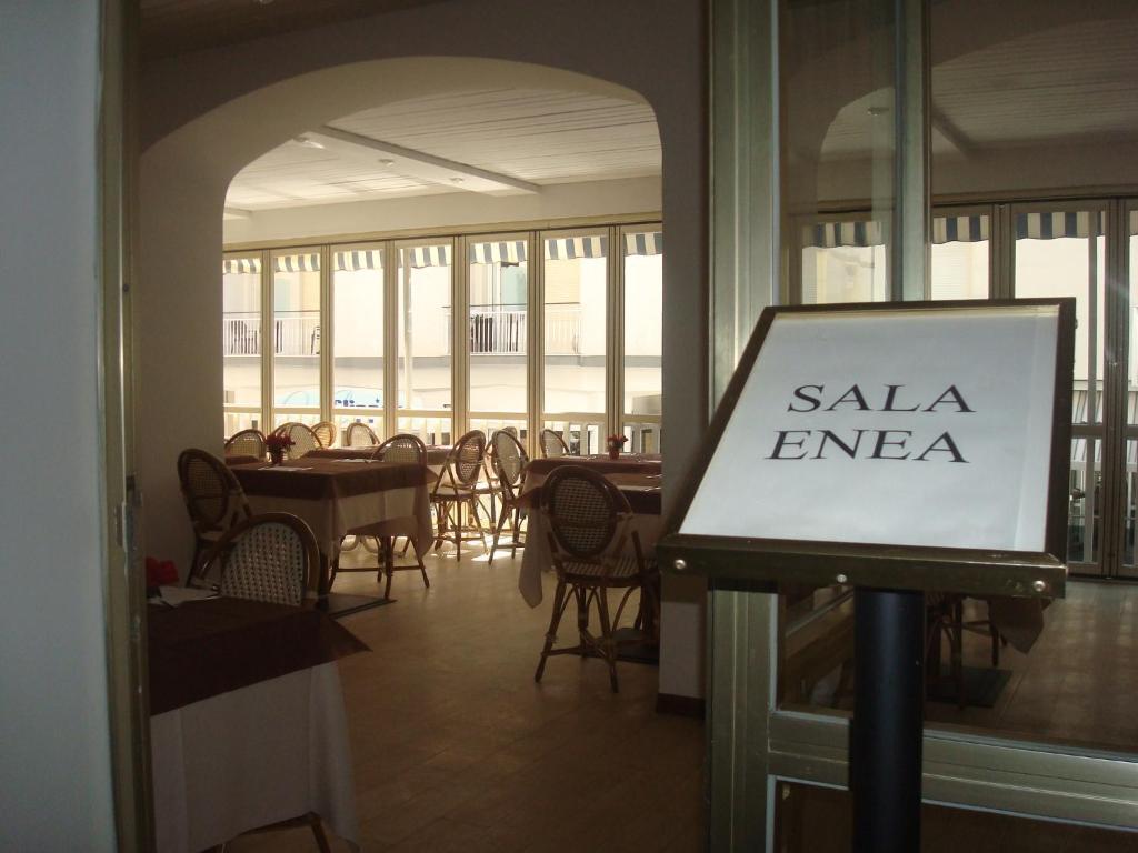 Hotel Arena Cattolica Exterior foto